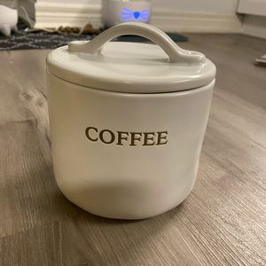 Coffee countertop canister